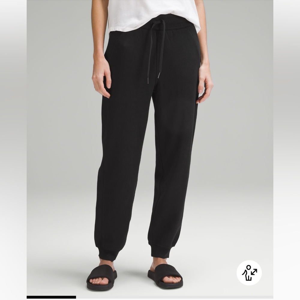 Lululemon Scuba Joggers Size 6